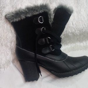SKECHERS WOMAN FAUX FUR BOOTS